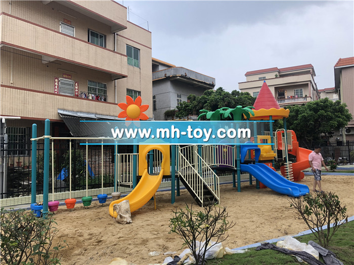 广州番禺石楼南派幼儿园滑梯安装(图3)