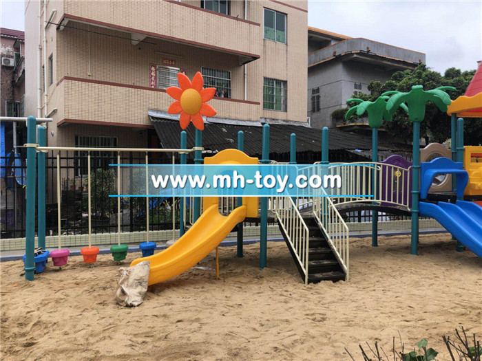 广州番禺石楼南派幼儿园滑梯安装(图4)